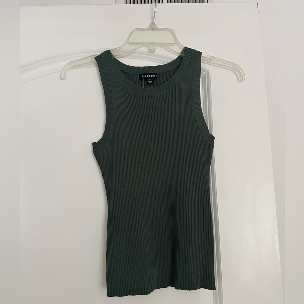 Blu Pepper Dark Green Ribbed Knit Tank Small